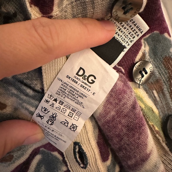Like new Dolce & Gabbana virgin wool sweater - Picture 4 of 6